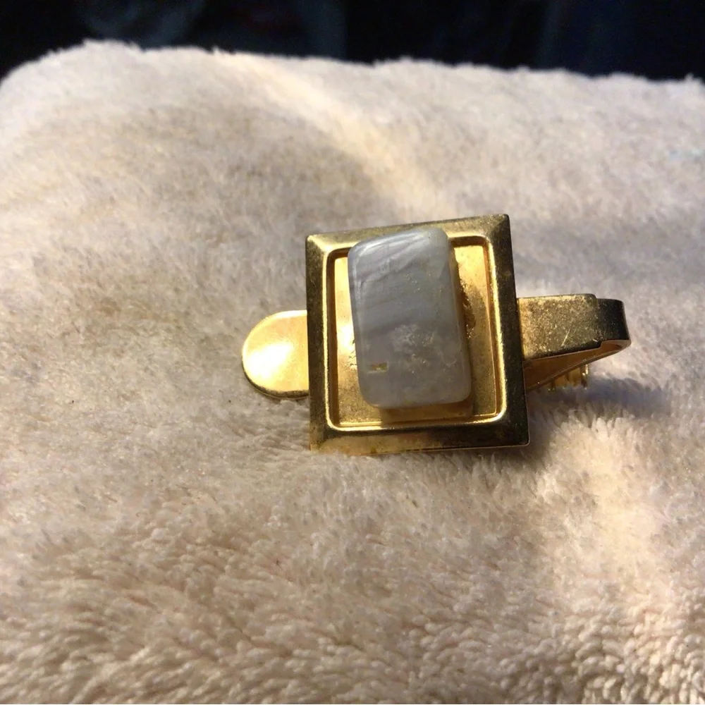 Gold-Tone Men's Money Clip with Cream Stone Accent